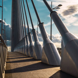 Esempio Ponte strallato | Ponte di Messina